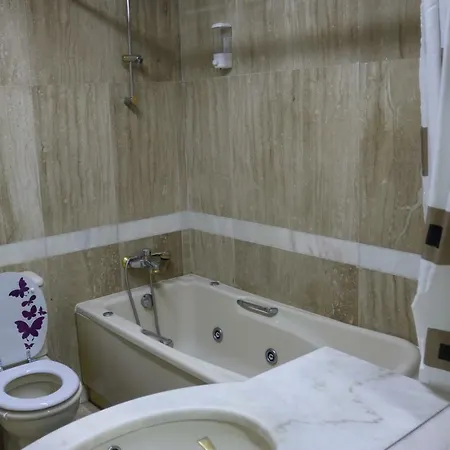 Apartament Maiur *